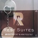 Rest On The Pedestrian Street Apartman *