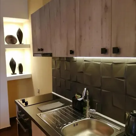 Rest On The Pedestrian Street Apartment Kalavryta