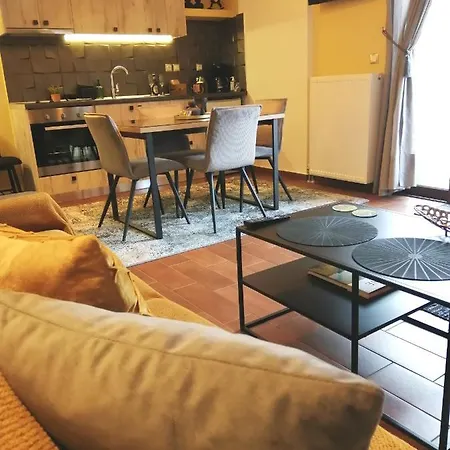 Apartment Rest On The Pedestrian Street Kalavryta