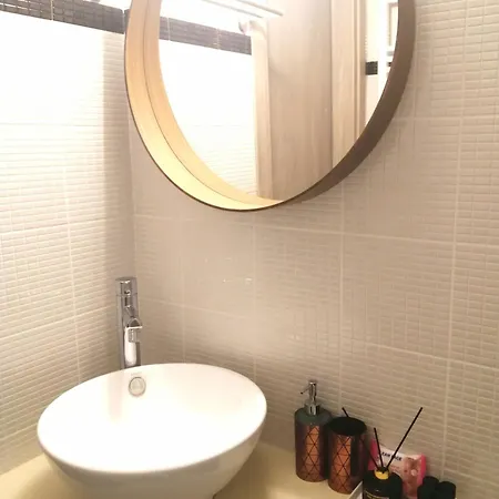 Rest On The Pedestrian Street شقة كالافريتا