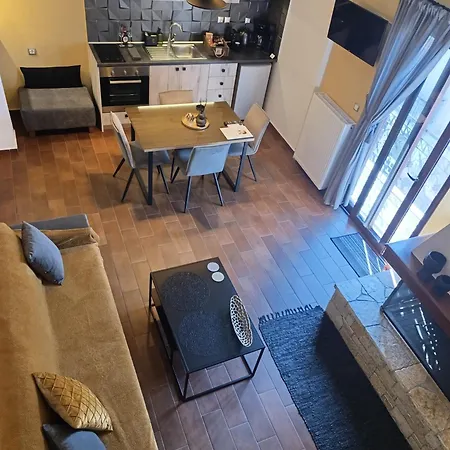 Rest On The Pedestrian Street * カラブリタ