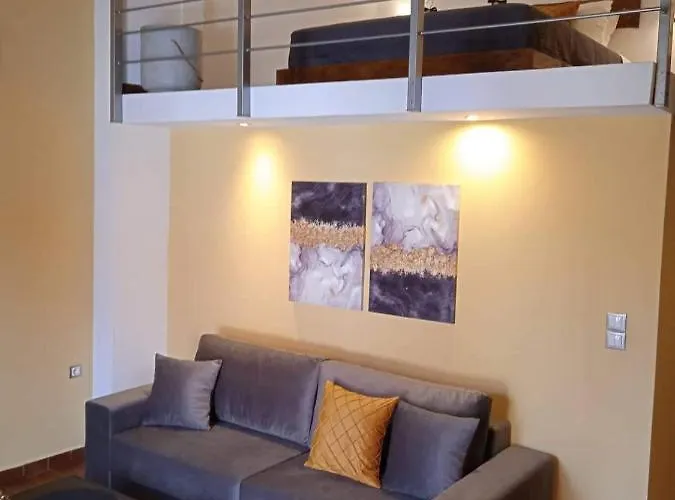 Rest On The Pedestrian Street *