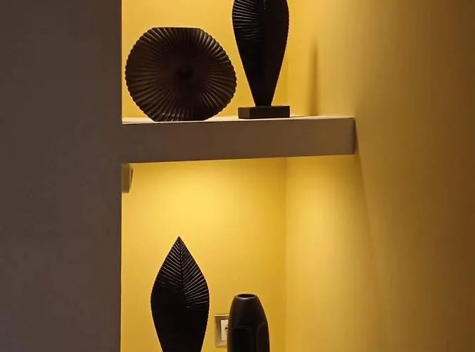 Rest On The Pedestrian Street *