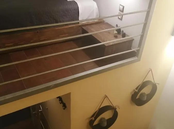 Rest On The Pedestrian Street * カラブリタ