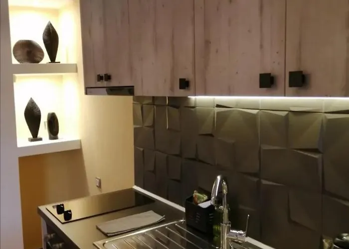 Rest On The Pedestrian Street Appartamento Kalavryta